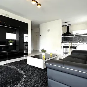 Appartement Homey Genius - à 100 M De La Douane/terrasse Privée, Ambilly